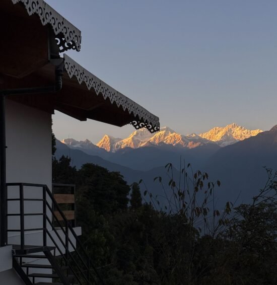 Kanchenjunga sunrise from cottage Pelling