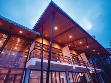 Kaya Gantavya Resort & Spa, resort architecture Pelling