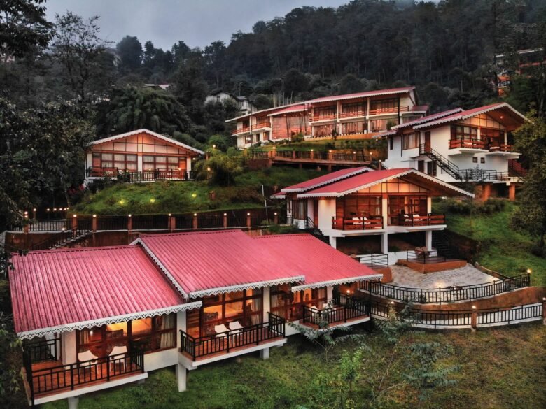 Kaya Gantavya Resort & Spa, resort Pelling aerial view